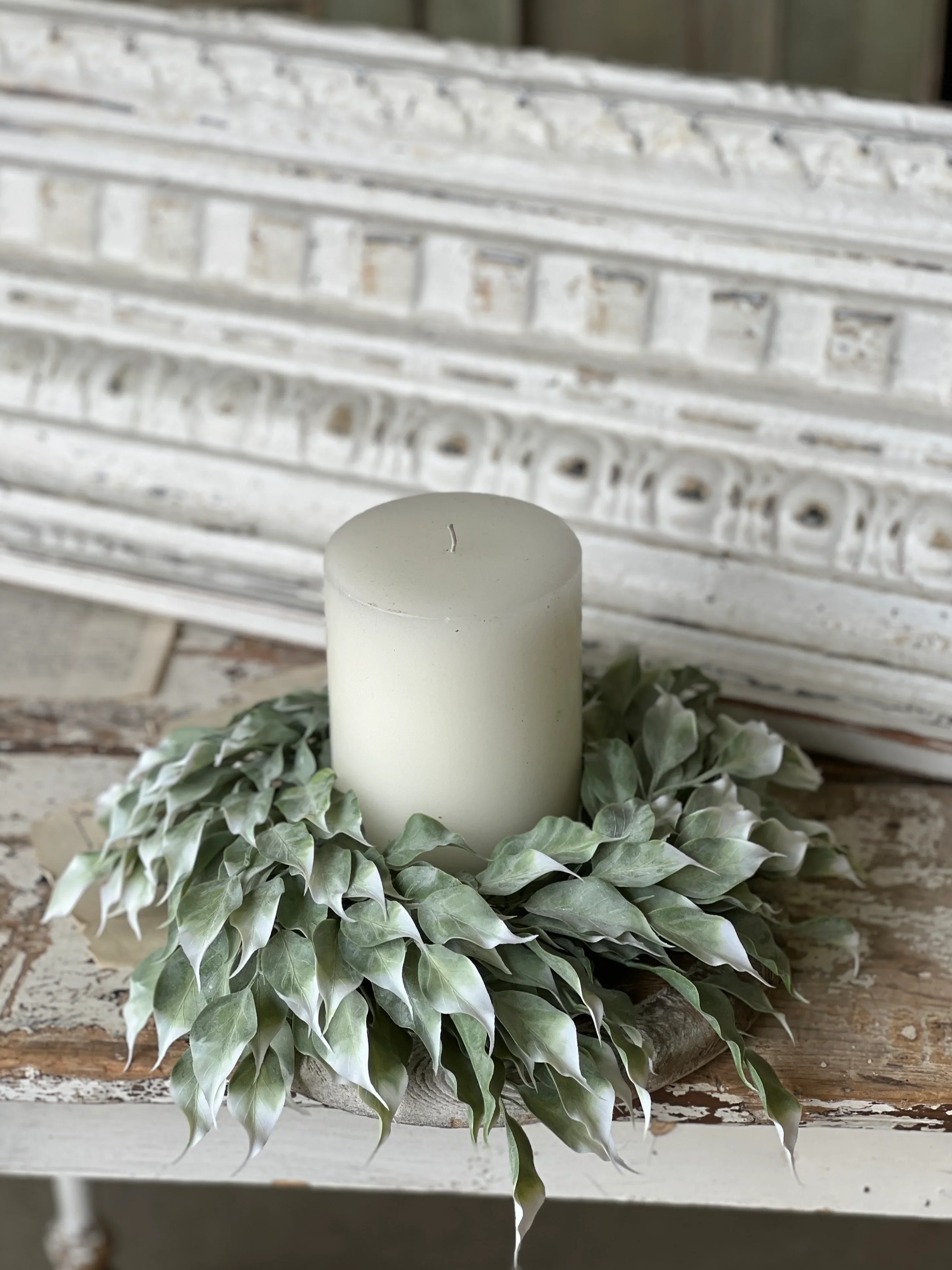 11" Gallivanting Greens Candle Ring - Image 7