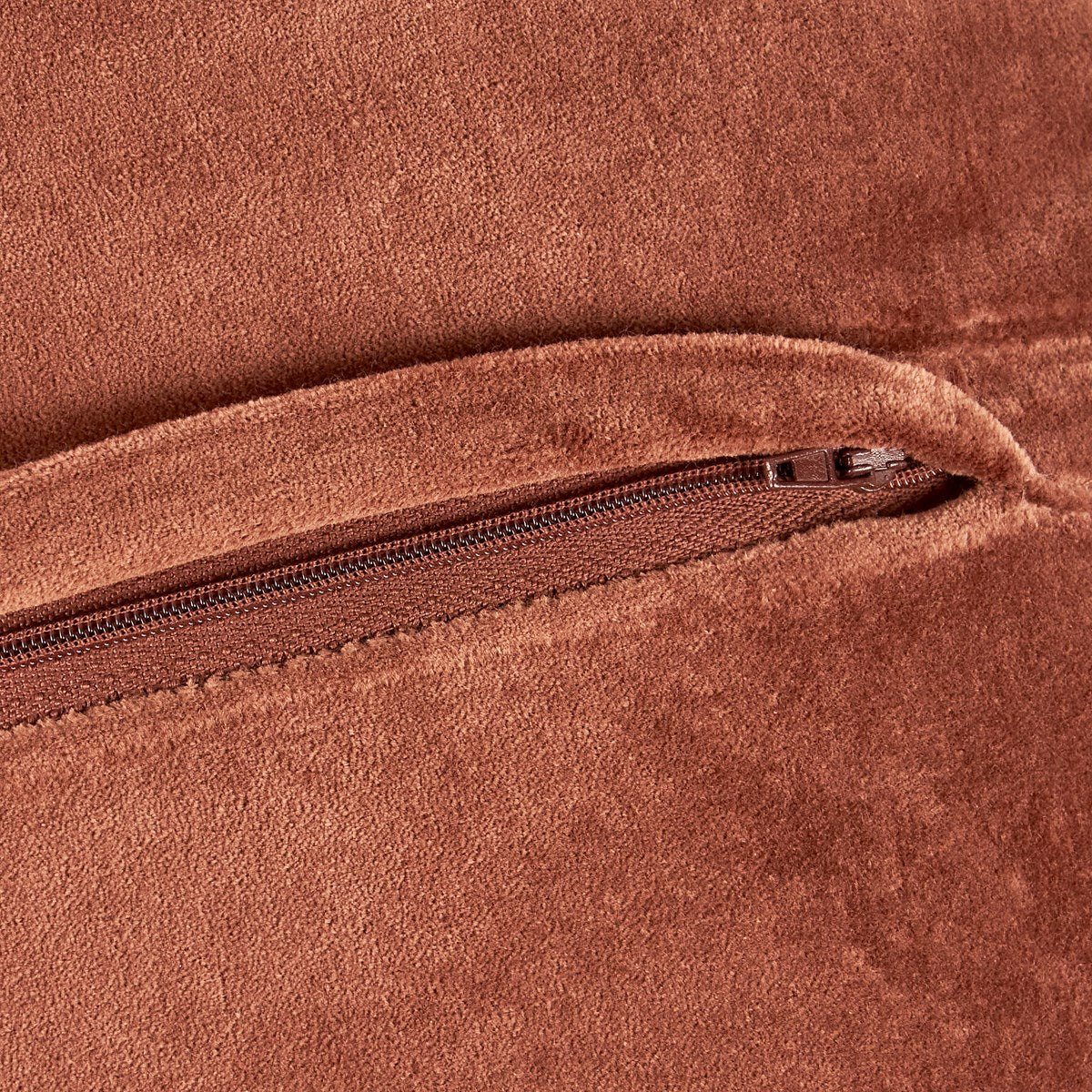 The Round Pheasant Pillow - Image 4