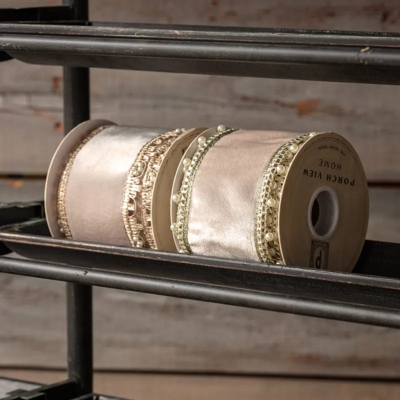 The Ribbon Display Stand - Image 3