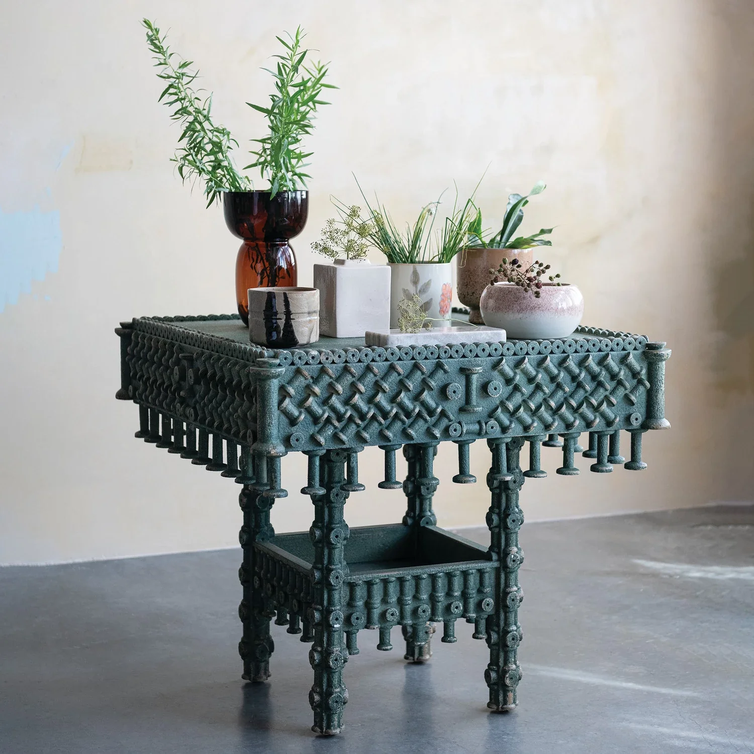 Vintage Style Tramp Art Spool Table - Image 3